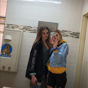 Meet your Posher, Claire